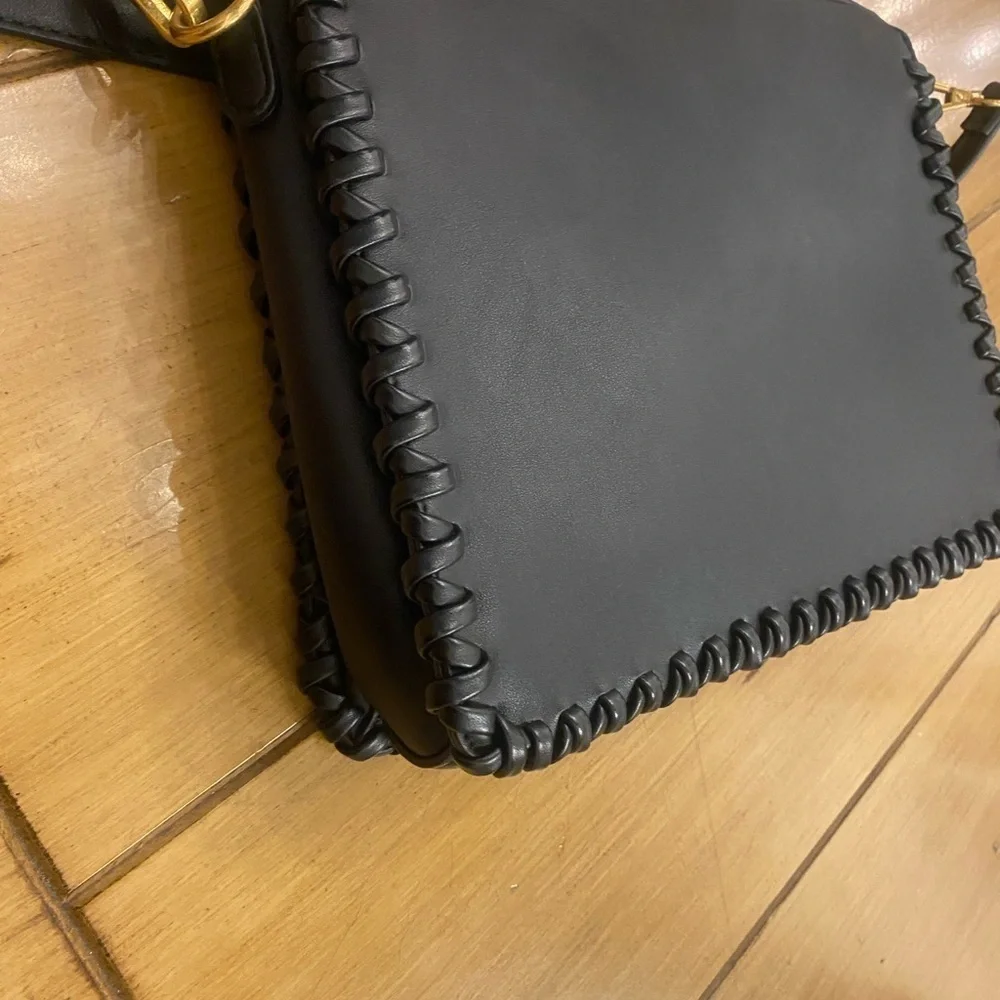 Melie Bianco Womens Black Olivia Crossbody Faux Leather Bag New without tags